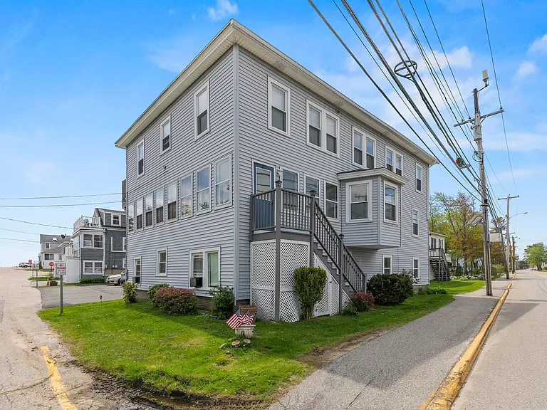 17 Tunis Ave #1 — Photo 17