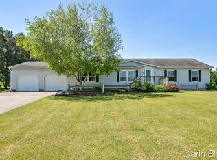81 Meadowlark Dr, Ionia, MI 48846