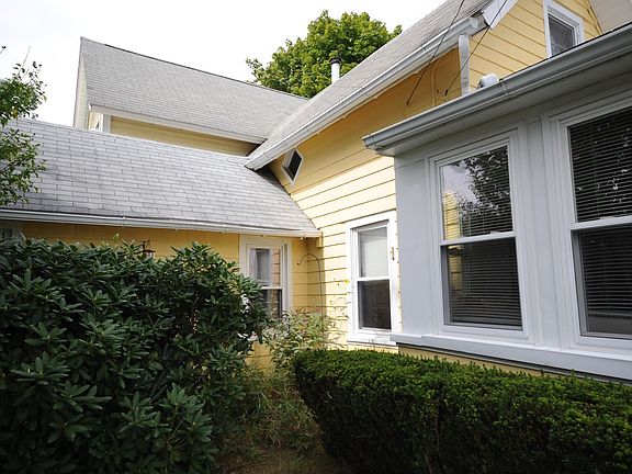 5th image of 48 Highland Ave