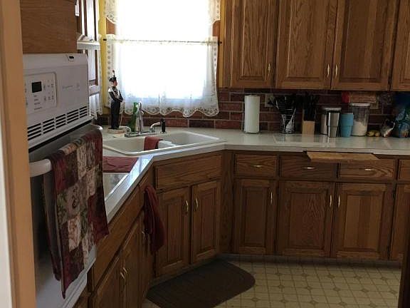 5th image of 3411 E Ave