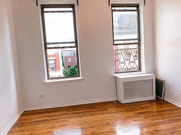 3rd image of 361 E 10th St #6F