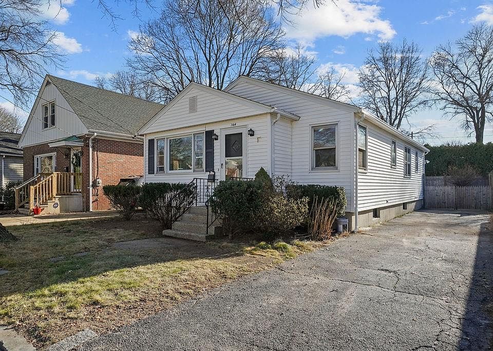 144 Texas Ave, Providence, RI 02904 Zillow