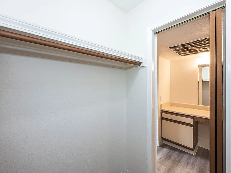 Brandywood Park Apartments — Photo 38