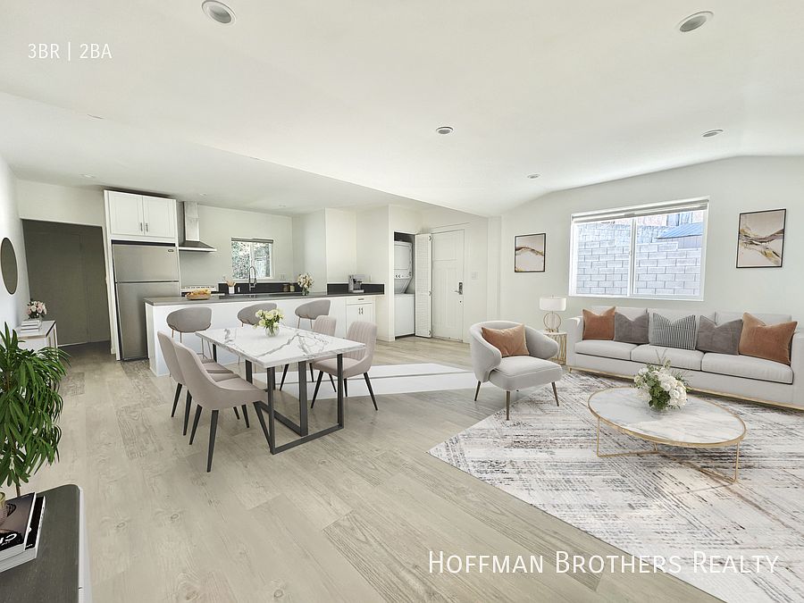 1st image of 2429 W Avenue 33 #1/4