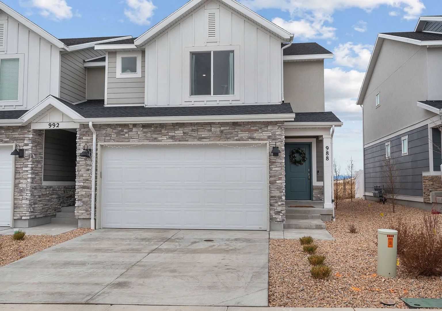 3 Bed / 2.5 Bath Townhome for Rent Santaquin, UT — Photo 2