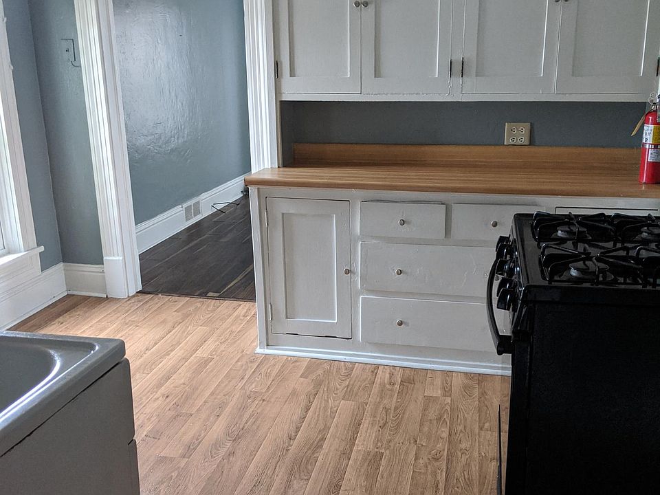 1st image of 209 Main St NW APT 2