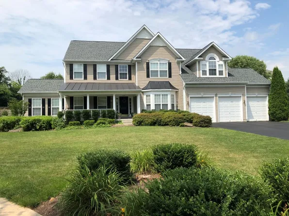 409 Heartwood Ct, Purcellville, VA 20132