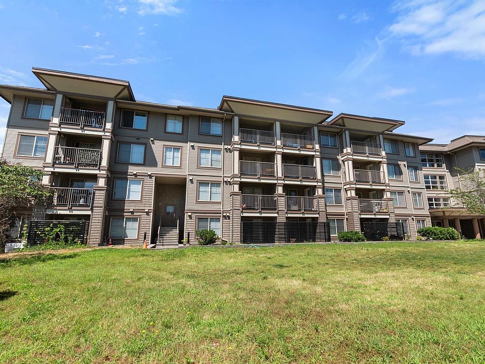 2nd image of 45559 Yale Rd #204