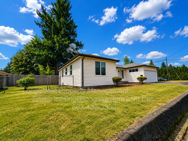 3 bed, 2.0 bath, 1580 sqft, $3,295 — Photo 2
