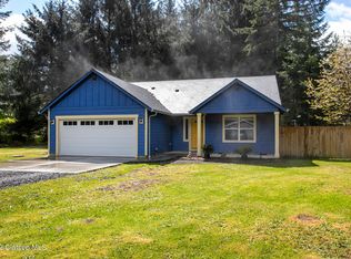 42052 Forest Court Ln, Astoria, OR 97103