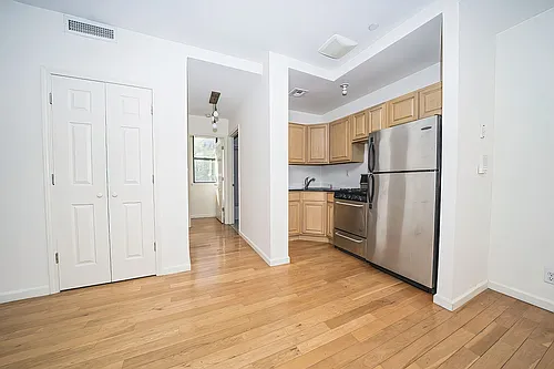 208 S 3rd St #2A Photo 1