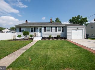 3 Davies Rd, Newark, DE 19713