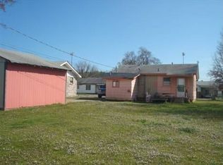 309 E Avenue G, Heavener, OK 74937