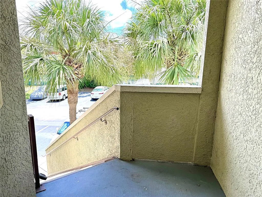 1 bed, 1.0 bath, 701 sqft, $1,350 — Photo 3