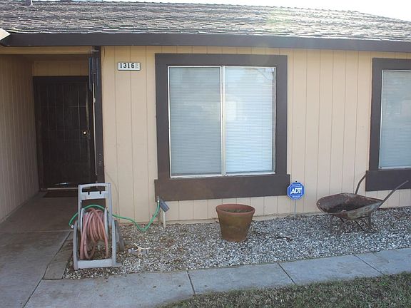3rd image of 13162 Barnes Ave