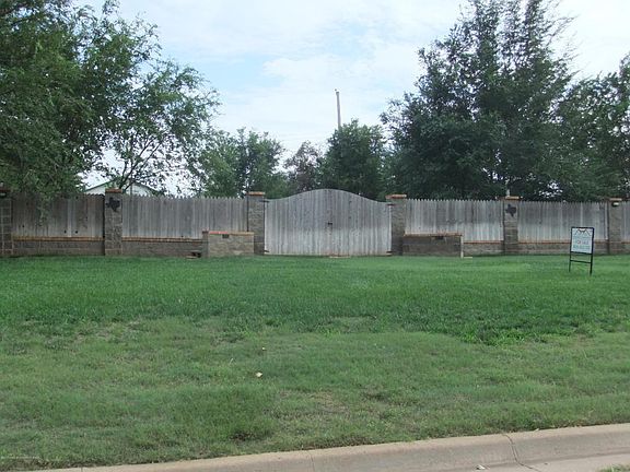 3rd image of 408 Tammy Ave