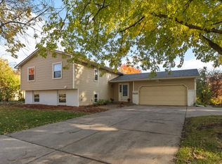 15625 46th Ave N, Plymouth, MN 55446