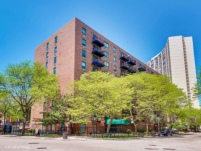 1st image of 3900 N Pine Grove Ave APT 807