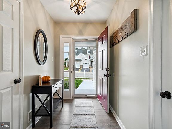 3rd image of 35 Steeplechase Cir