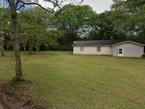 218 Glenn Dr, Millbrook, AL 36054