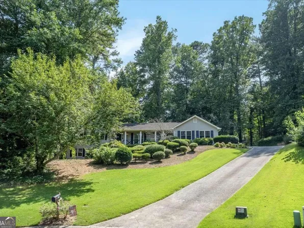 2461 Spring Field Ct, Marietta, GA 30068