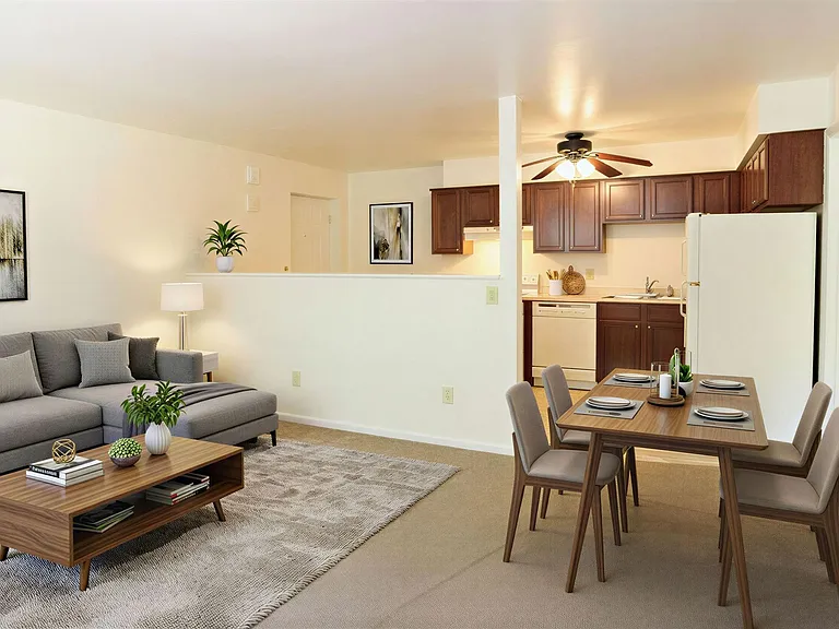 Country Gardens Apartments — Photo 4