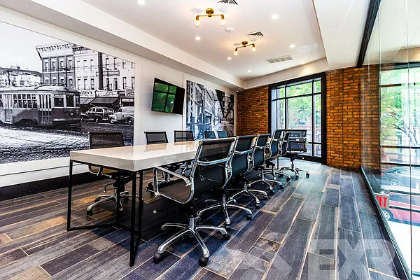 Rented by Tapiro Realty | media 56