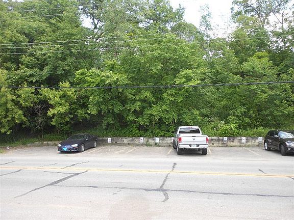 2nd image of 7515 Lake Shore Dr