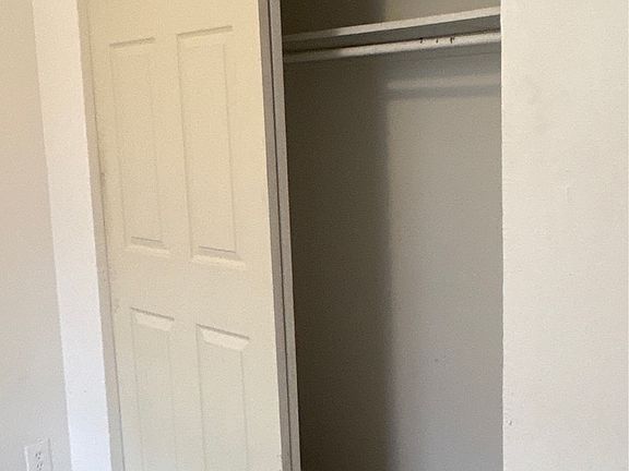 2nd image of 1067 Salem Ave #2