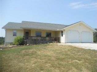 745 Thompson Ln, Mitchell, IN 47446