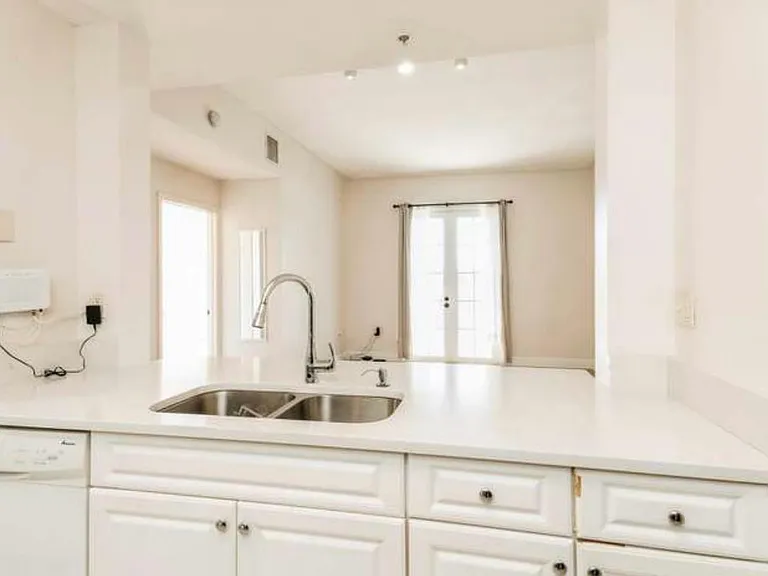 1200 Town Center Dr #305 — Photo 20