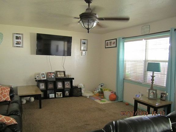 4th image of 120 S Oaklawn Dr
