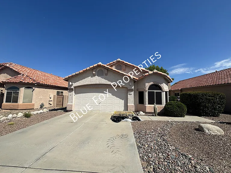 9511 E Briana Ln — Photo 1