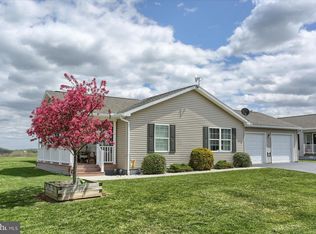 169 Glenridge Dr, Carlisle, PA 17015