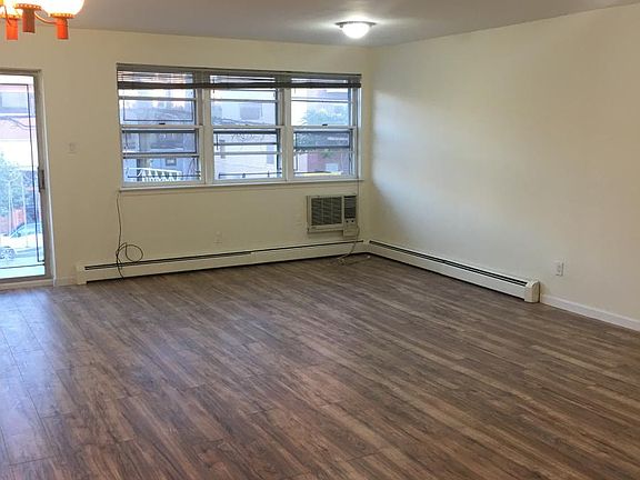 3rd image of 1817 Avenue P Fl 2