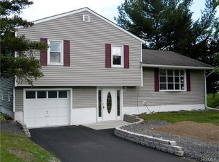 10 Eden Rock Ln, Newburgh, NY 12550