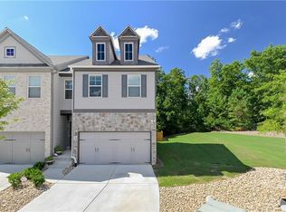 1951 Paxton Ridge Ln, Lilburn, GA 30047