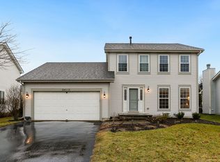 2415 Warm Springs Ln, Naperville, IL