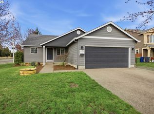 1121 Dahlia St, Woodburn, OR