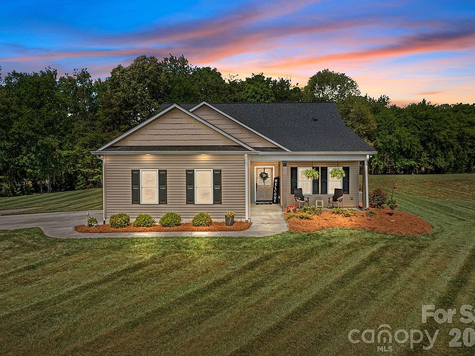 1st image of 147 Haystack Ln
