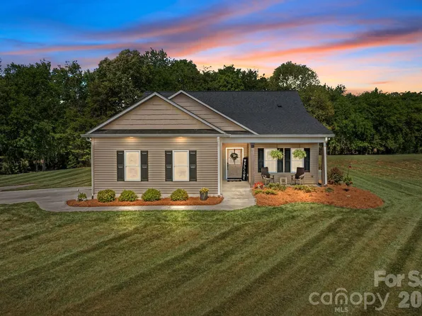 147 Haystack Ln, Olin, NC 28660