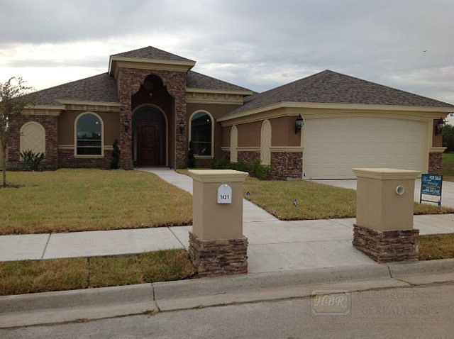 1st image of 1421 White Oak Dr W