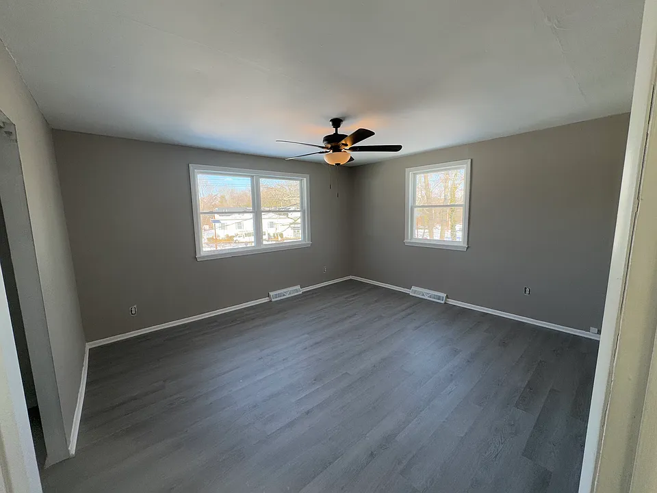 Bedroom room 1