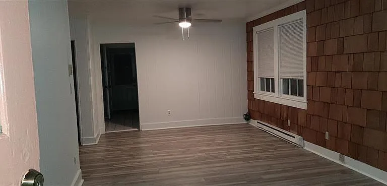 2505 Fentress Ave — Photo 10