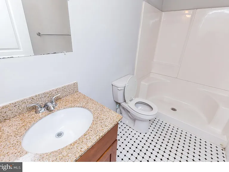 931 N 19th St #1 — Photo 13