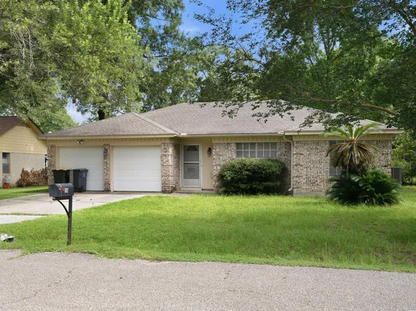 107 Montrose Cir, Conroe, TX 77301