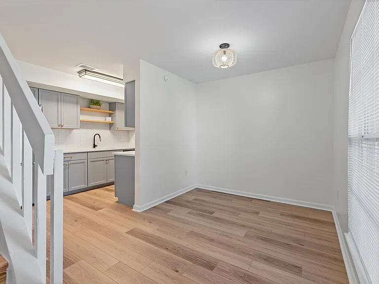 2494 Etiwan Ave #K11 — Photo 11