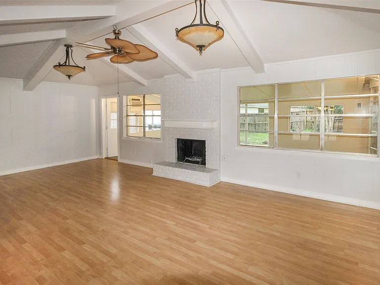 10534 Huntington Wood Dr — Photo 6