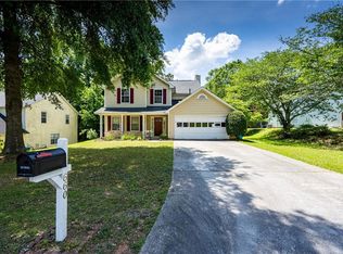 660 Walnut Creek Dr NW, Lilburn, GA 30047