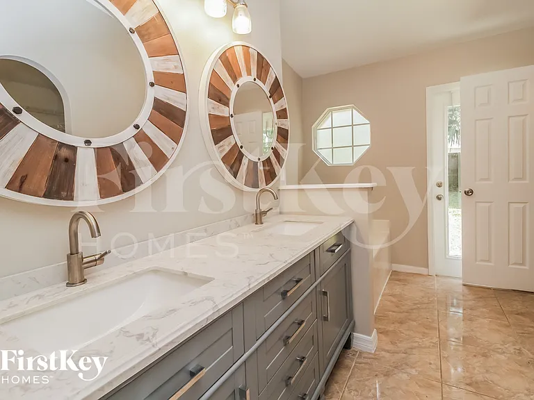 1844 Doe Lake Ct — Photo 10